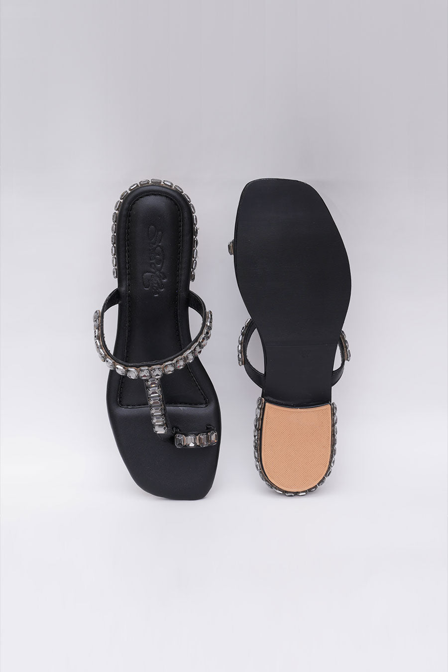 Black Diamond Stud Kolhapuri Heels