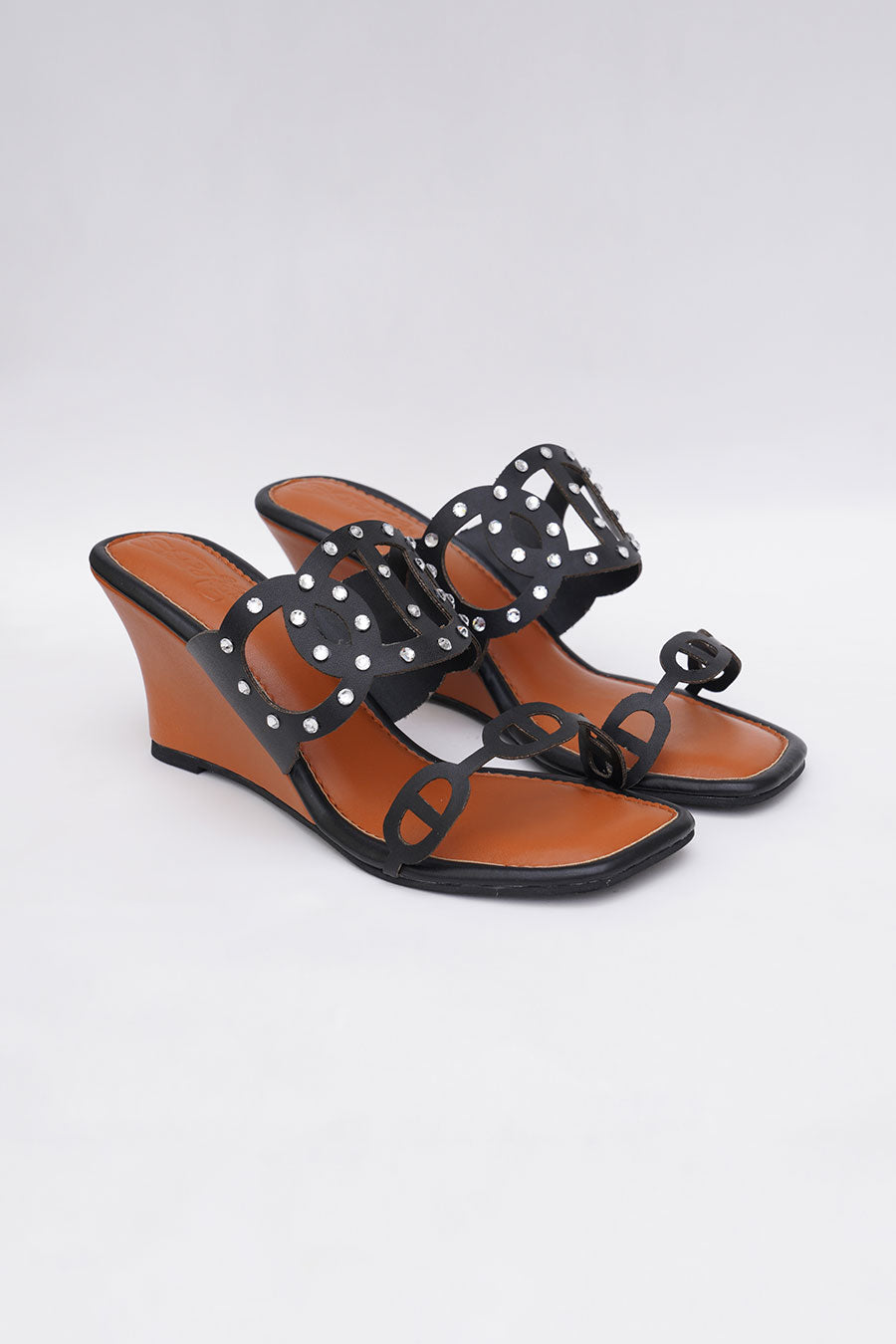 Black Swarosvki Stones Ducth Heels