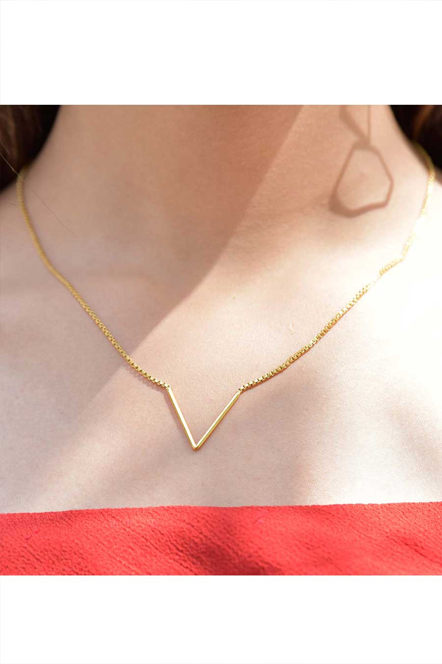 Kolmio Gold Plated Neckpiece