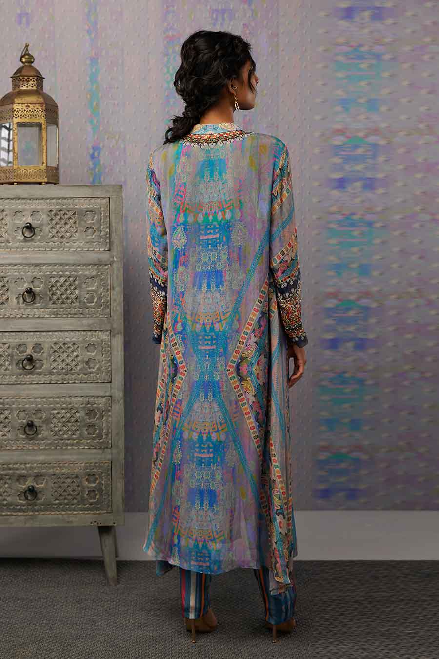 Ikaya Embroidered Kurta Set