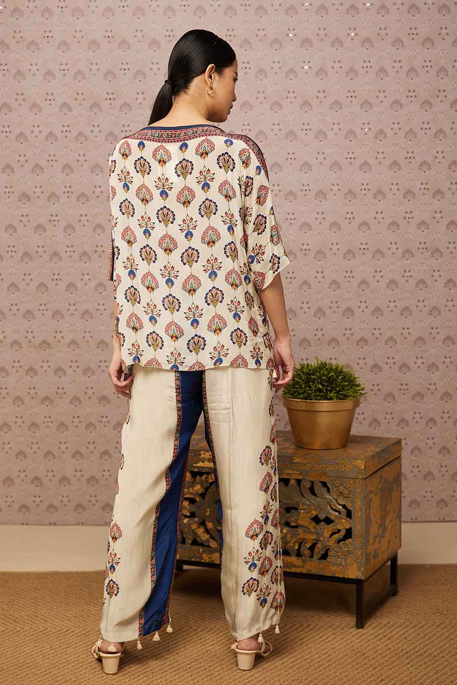 Sarouk Printed Embroidered Co-Ord Set