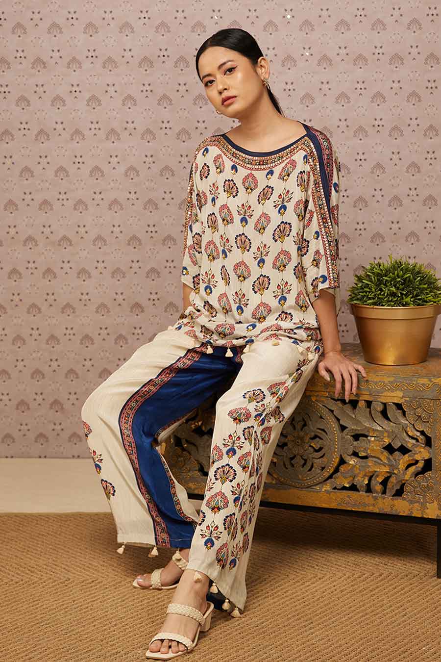 Sarouk Printed Embroidered Co-Ord Set