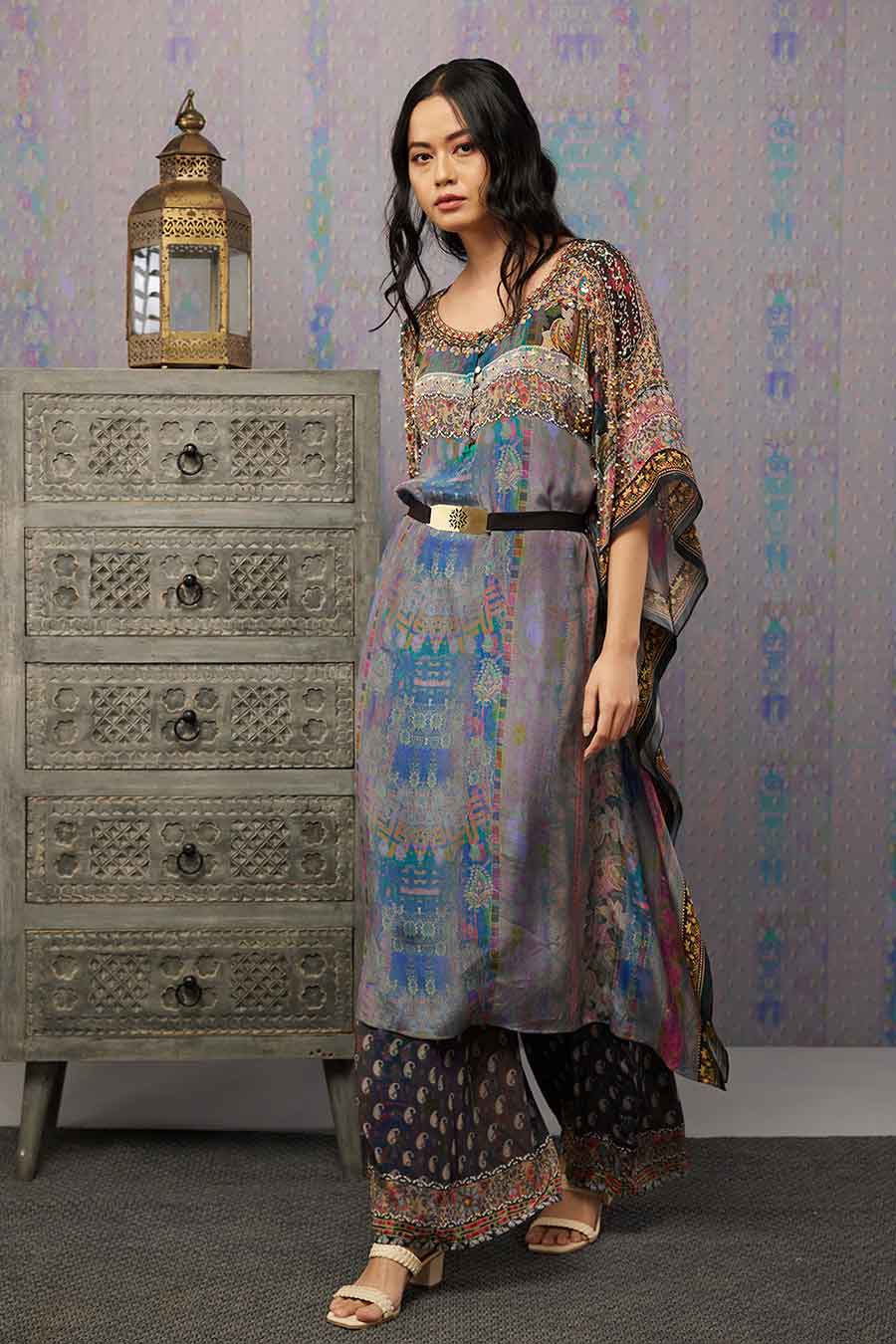Ikaya Embroidered Kaftan Set With Belt