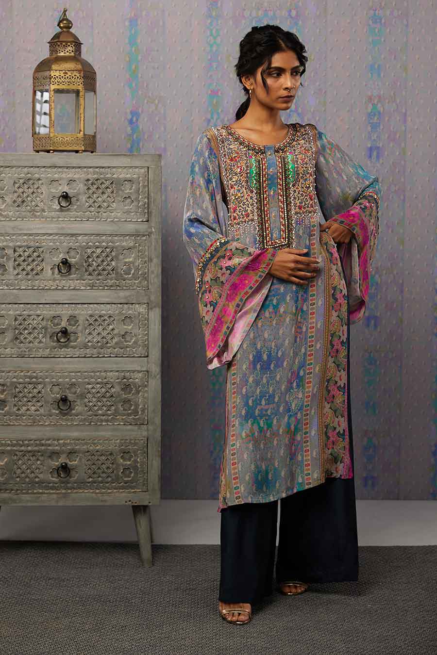 Ikaya Embroidered Kurta Set