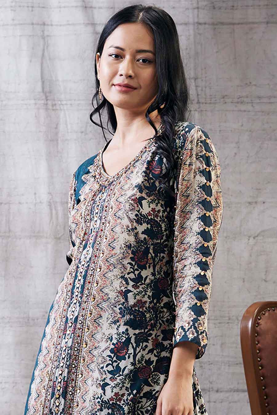 Dilara Embroidered Kurta Set