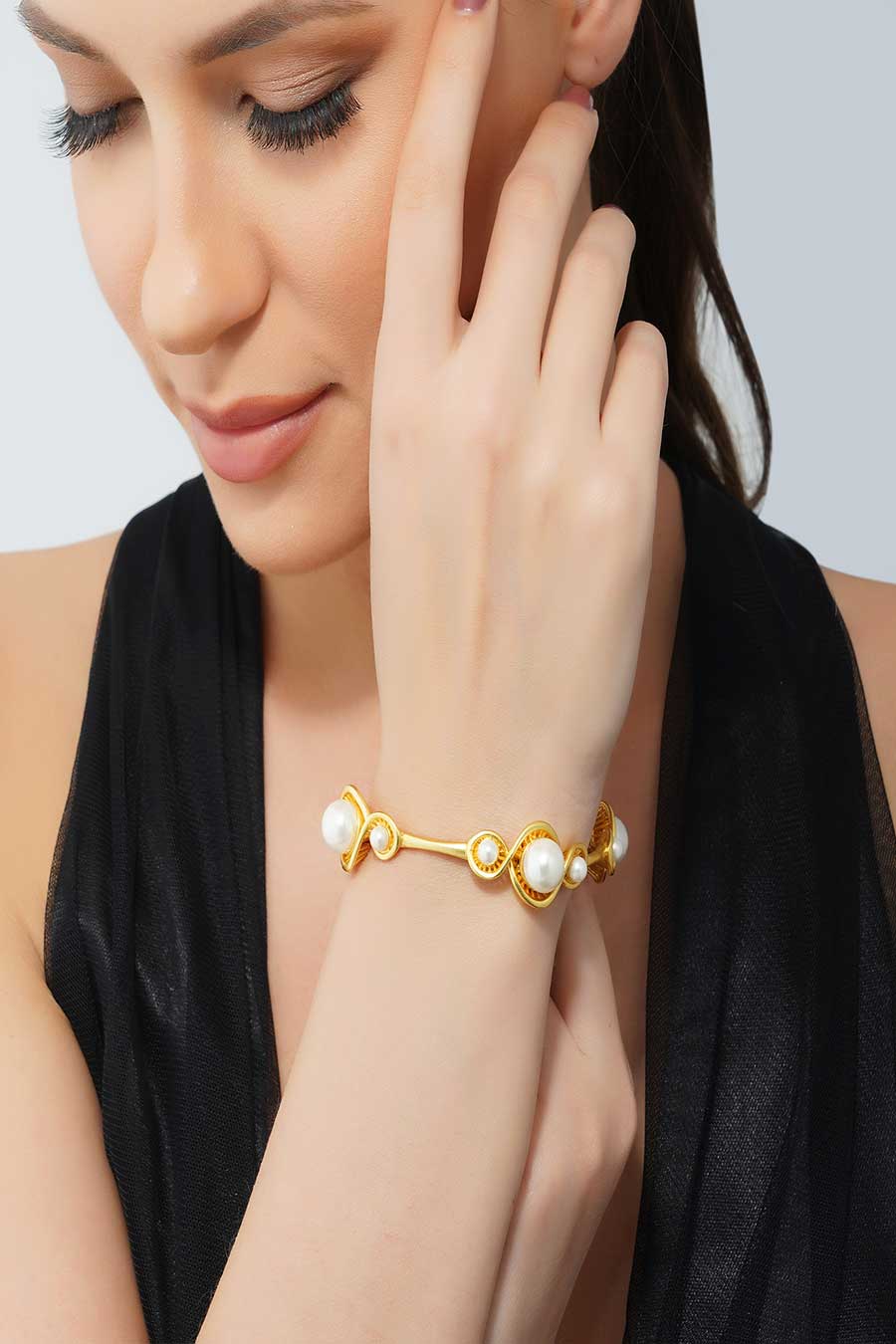 Pretty in Pearls - Gold Plated Bangle