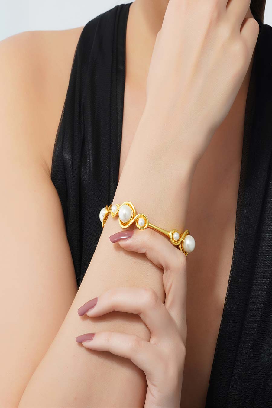 Pretty in Pearls - Gold Plated Bangle