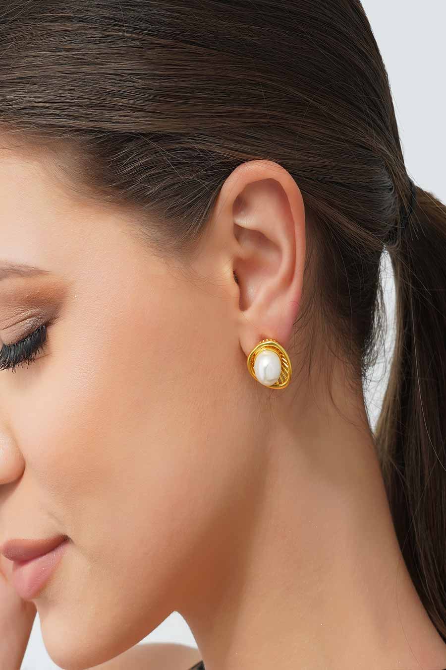 Pearl Zoned - Gold Plated Studs Earrings