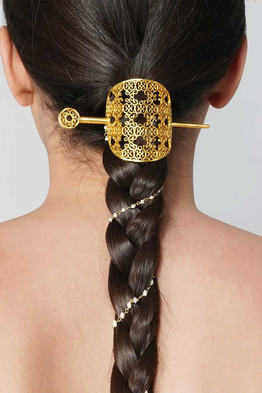 Nazm Hair Stick Clip With Pearl Chain