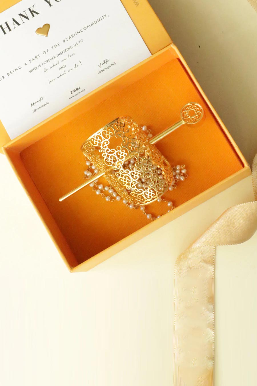 Nazm Hair Stick Clip With Pearl Chain