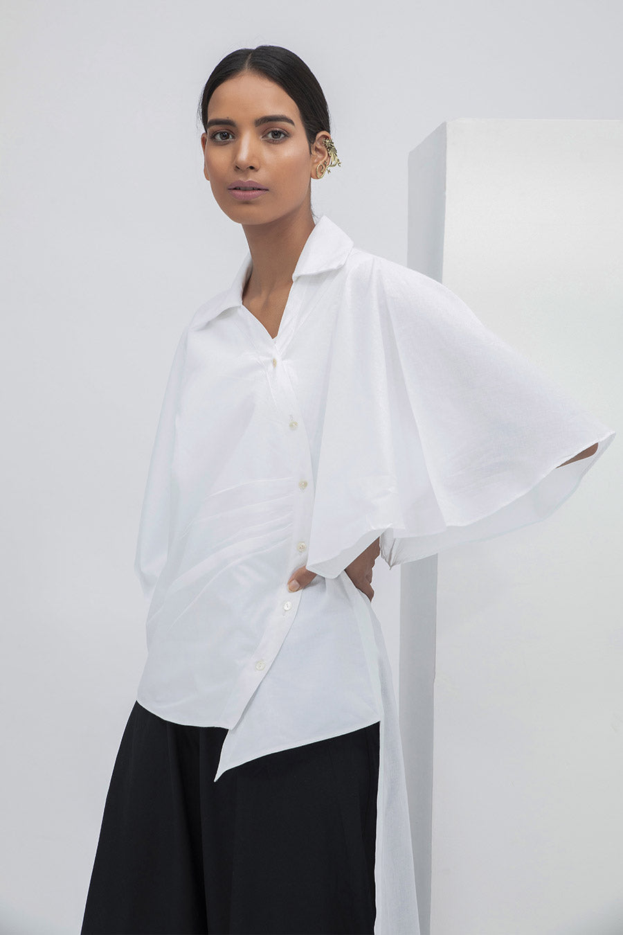 White Knife Pleated High Low Shirt