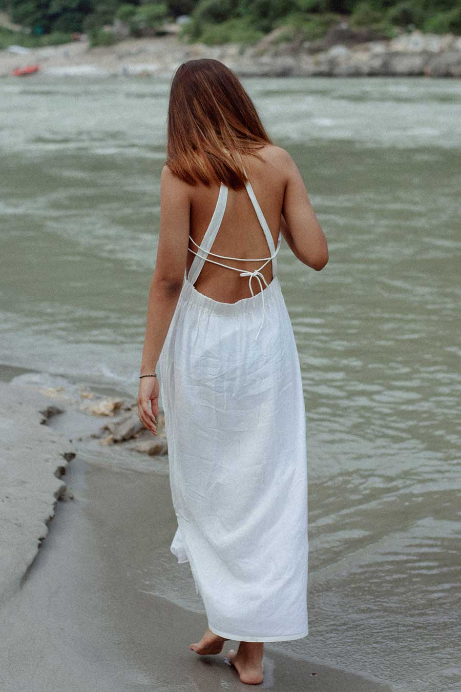 CAPRI - White Cotton Backless Dress