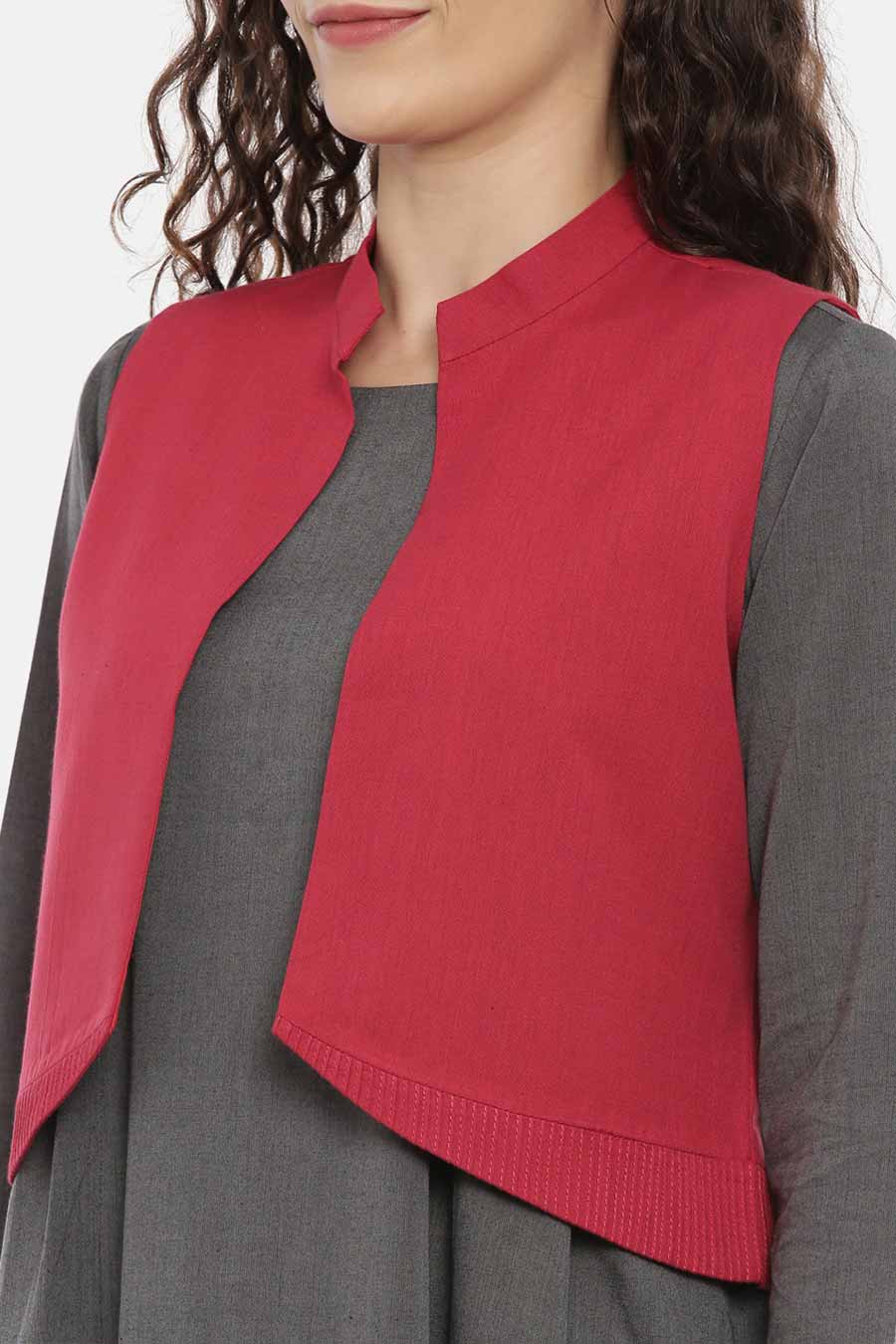 Red Pleated Short Open Jacket