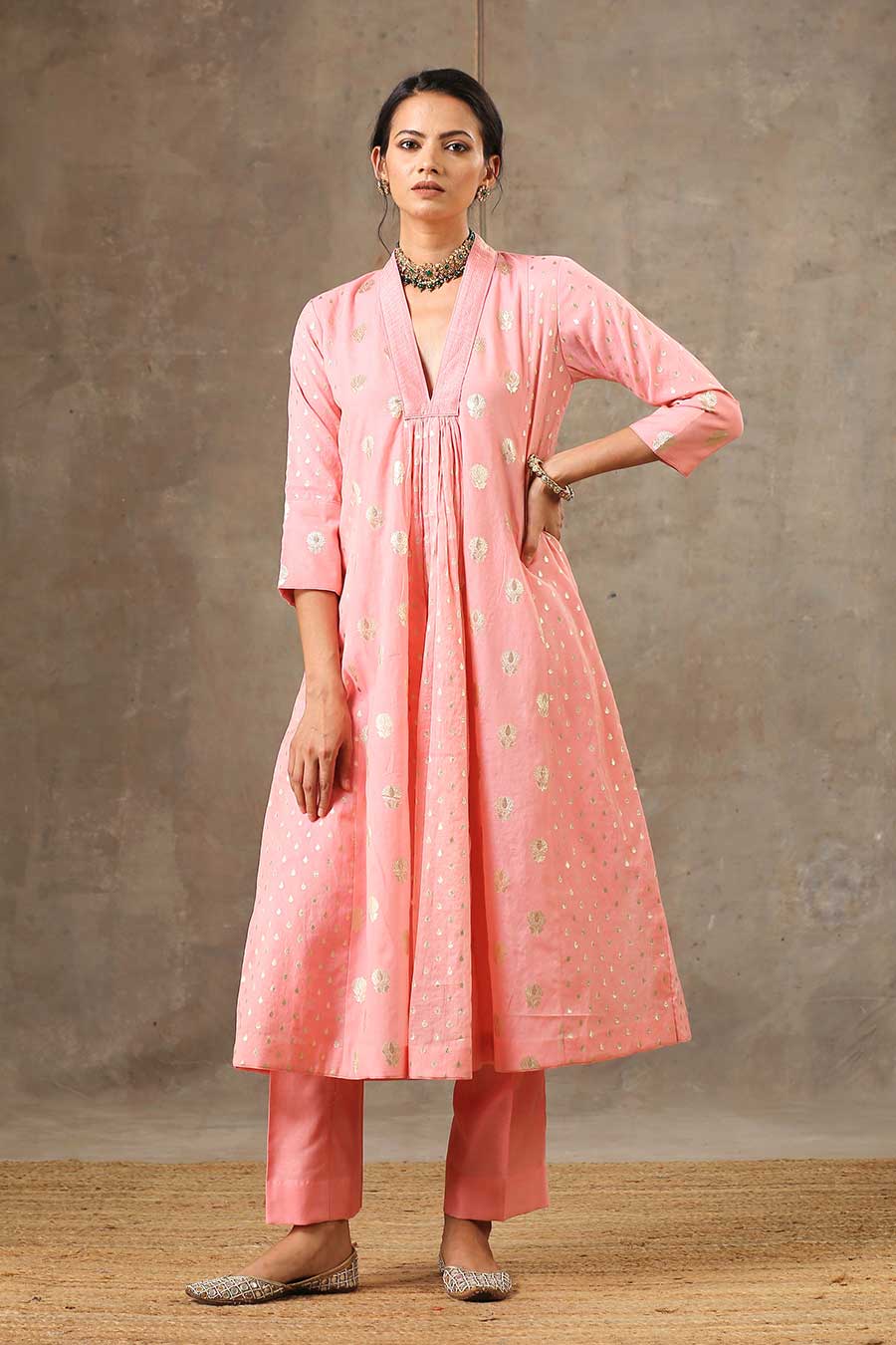 Peach Silk Chanderi 5 Kali Kurta Set With Dupatta