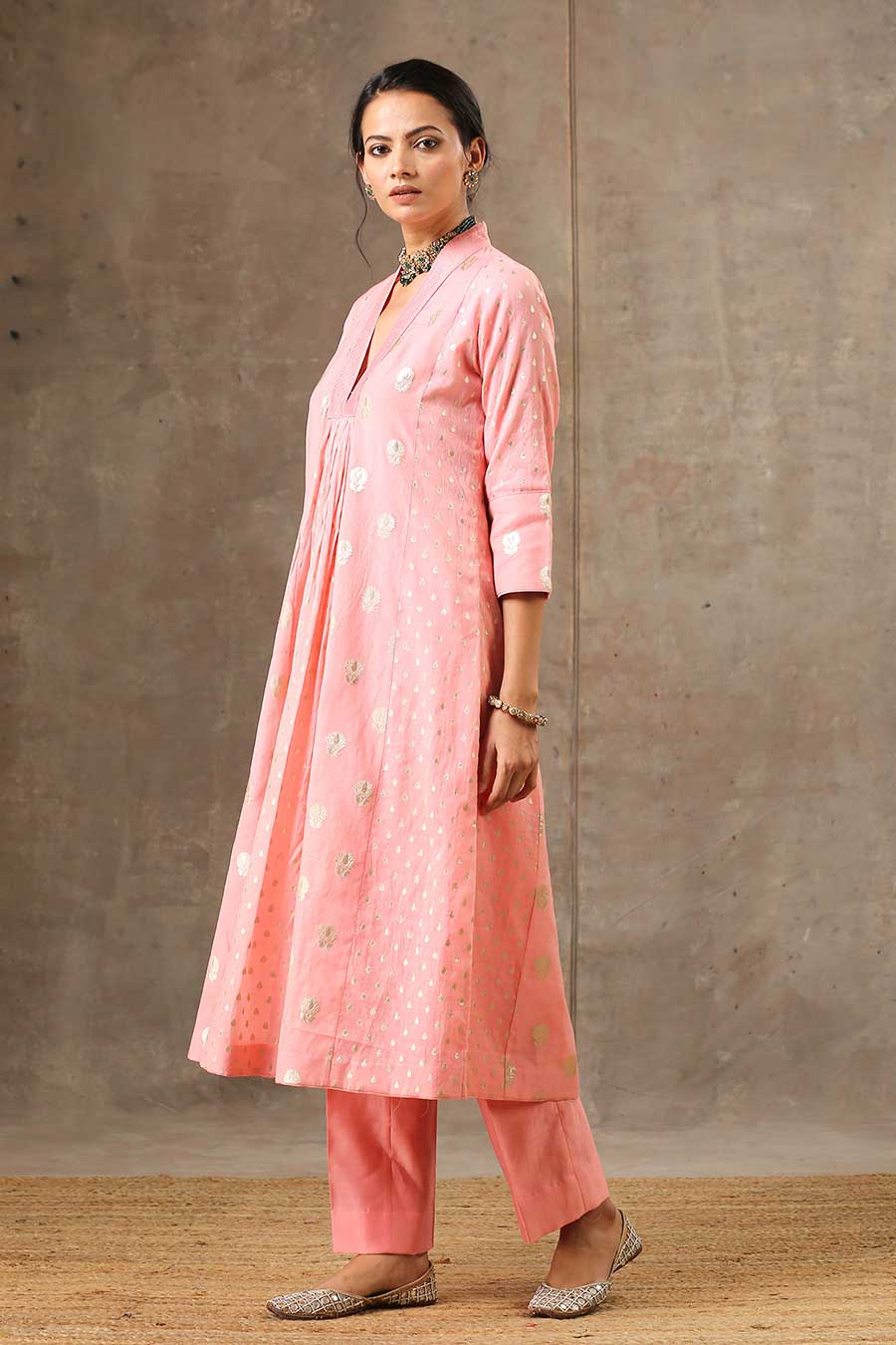 Peach Silk Chanderi 5 Kali Kurta Set With Dupatta