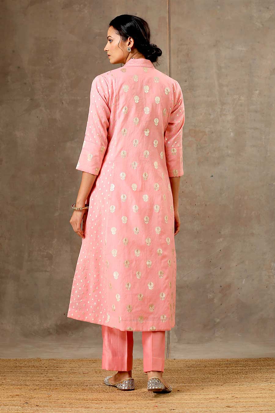 Peach Silk Chanderi 5 Kali Kurta Set With Dupatta