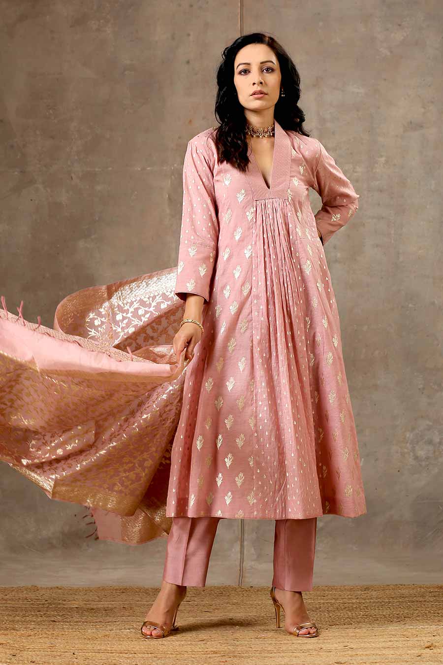 Pink Silk Chanderi 5 Kali Kurta Set With Dupatta