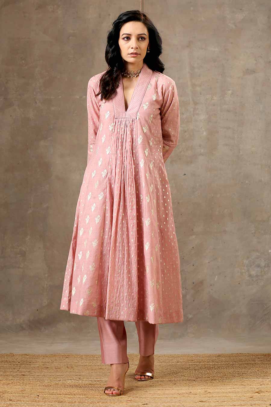 Pink Silk Chanderi 5 Kali Kurta Set With Dupatta