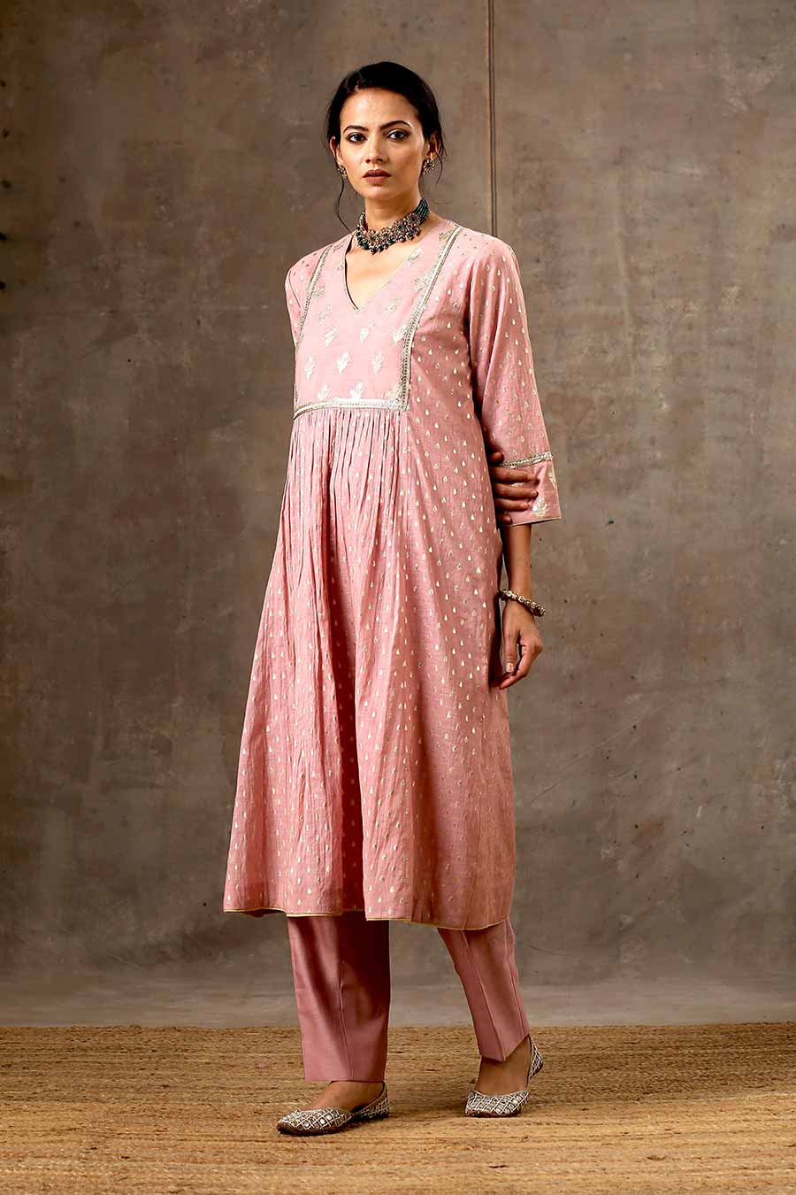 Onion Pink Chanderi Silk Kurta Set With Dupatta