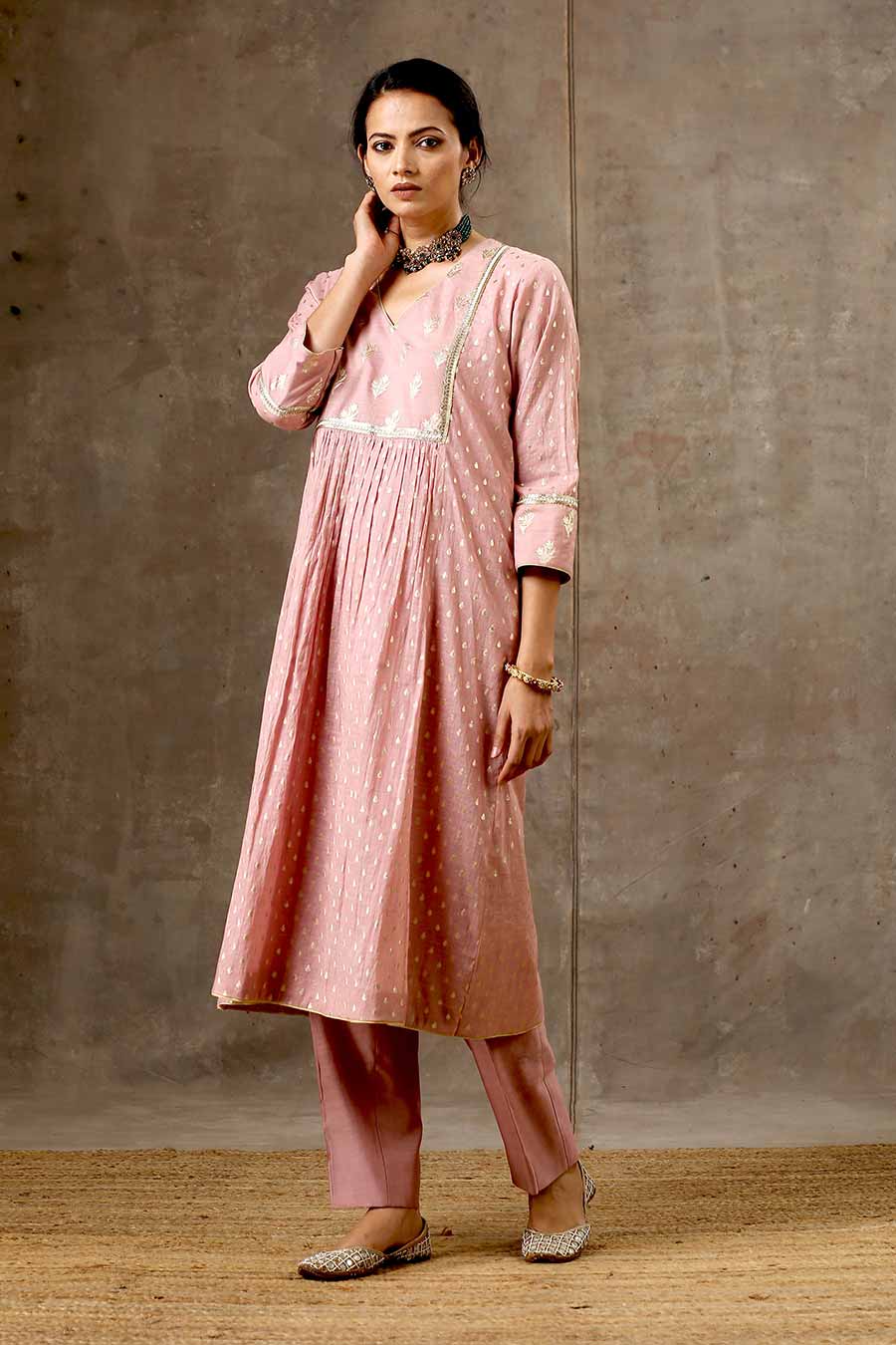 Onion Pink Chanderi Silk Kurta Set With Dupatta