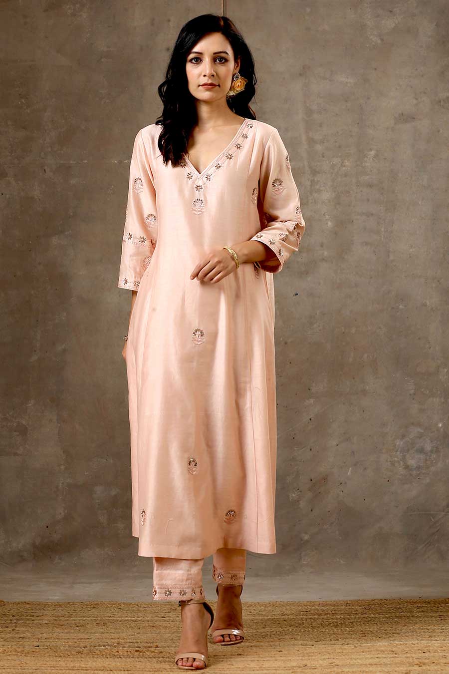 Malhaar Peach Chanderi Silk Kurta Set With Dupatta