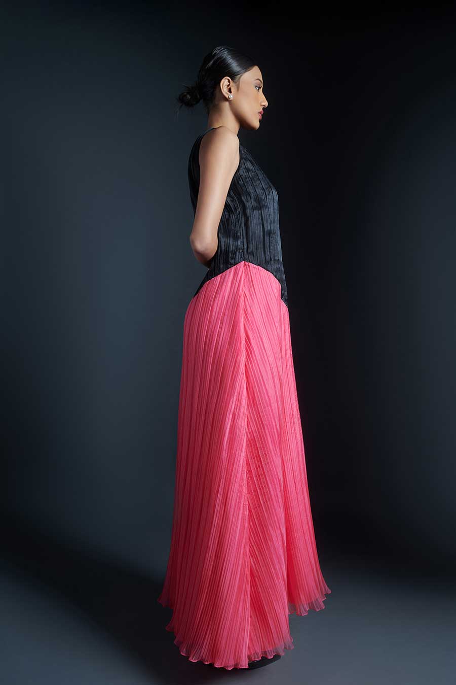 Black & Pink Pleated Organza Gown Gress