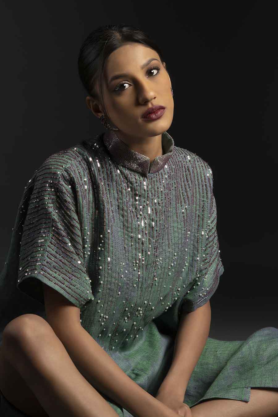 Green Linen Embroidered Full Kaftan