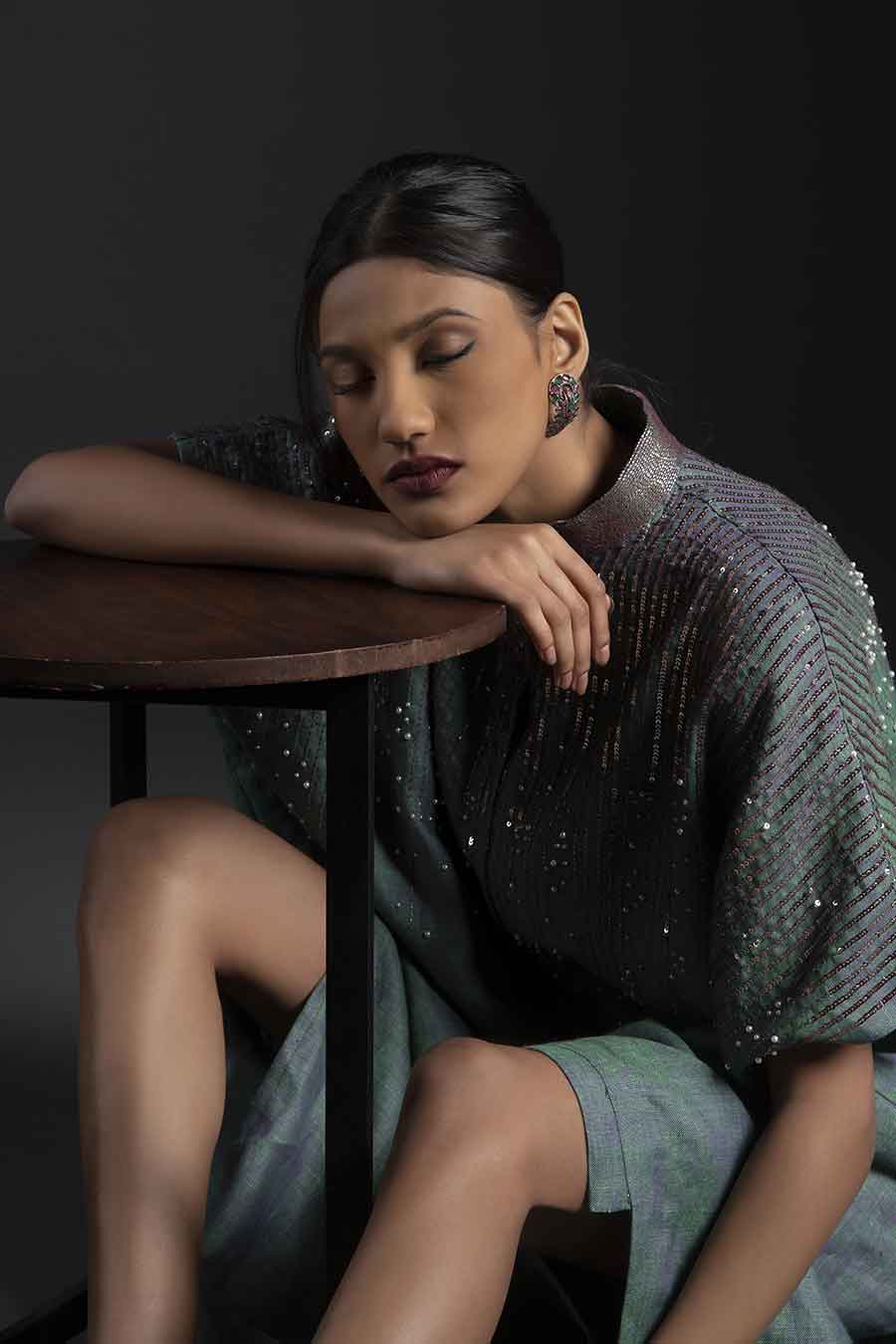 Green Linen Embroidered Full Kaftan