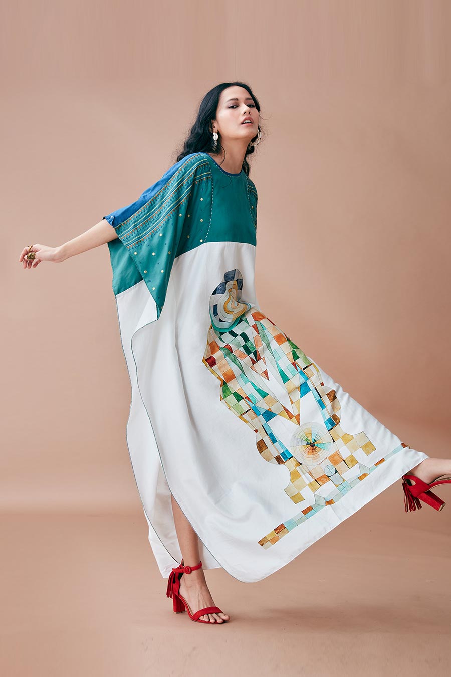 Aahi Pinnacle White Kaftan Dress