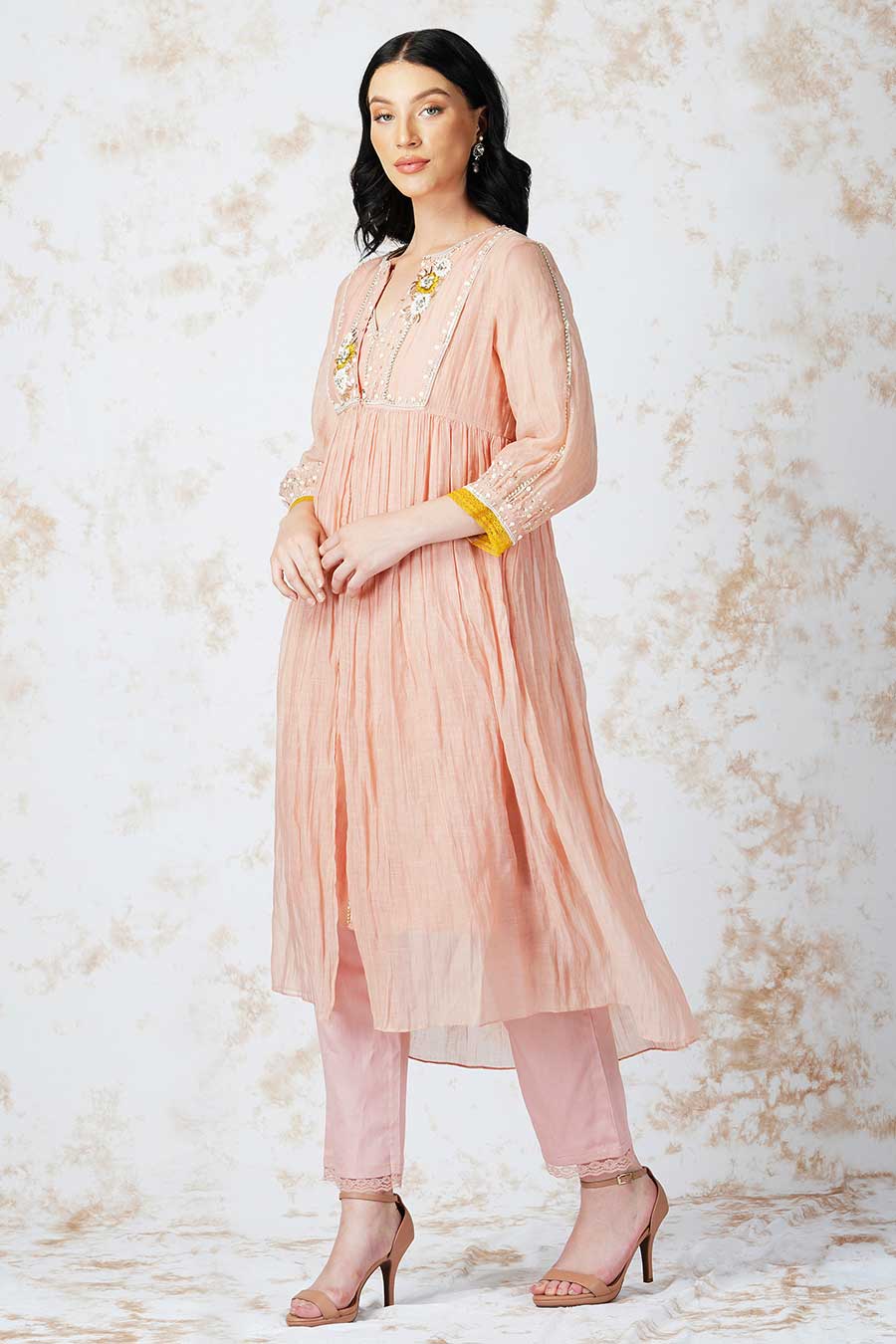 Baroque Flower Pink Kurta Set With Jacket