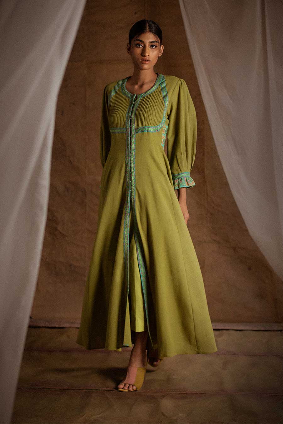 Green Embroidered Kurta & Pant Set