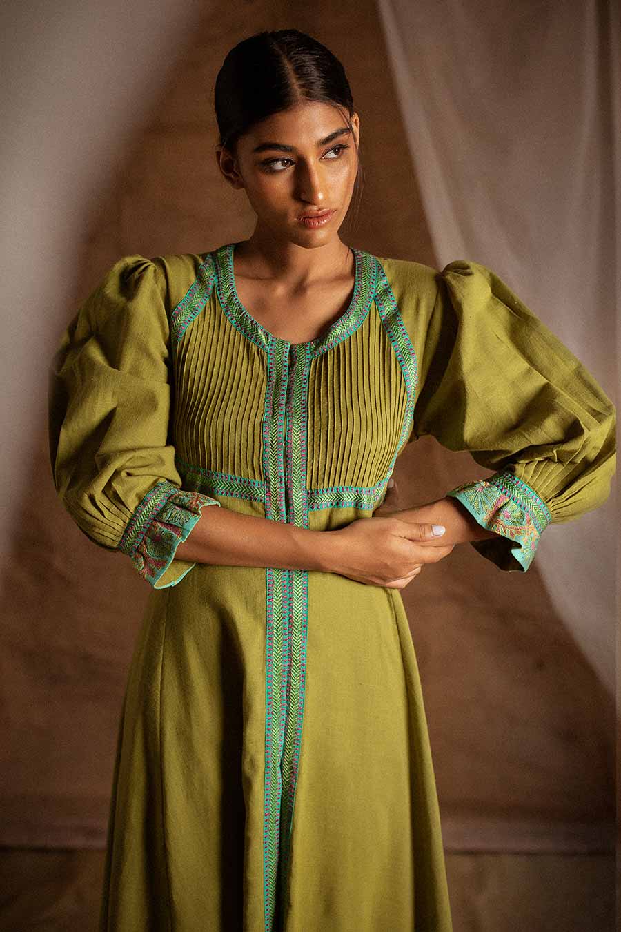 Green Embroidered Kurta & Pant Set