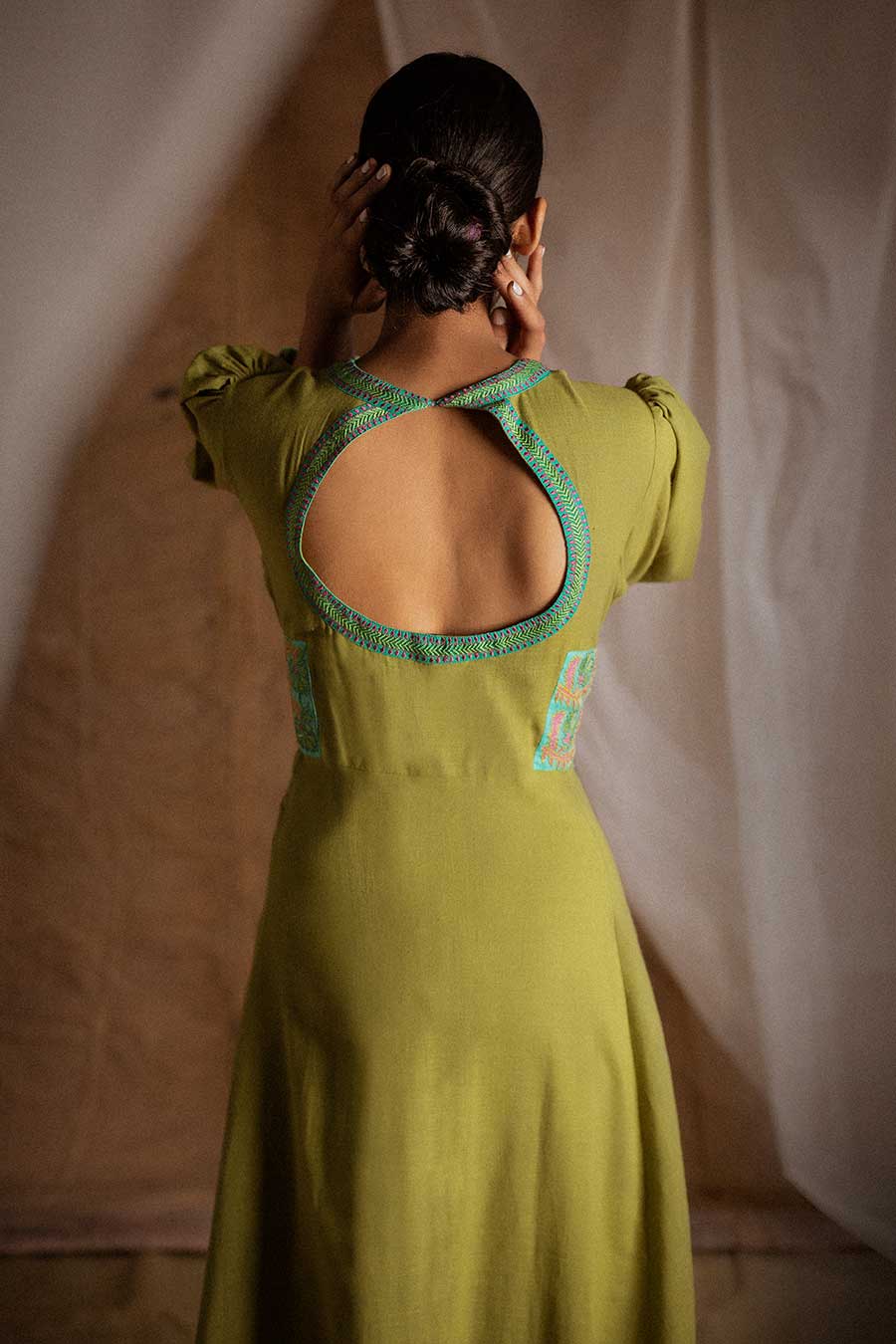 Green Embroidered Kurta & Pant Set