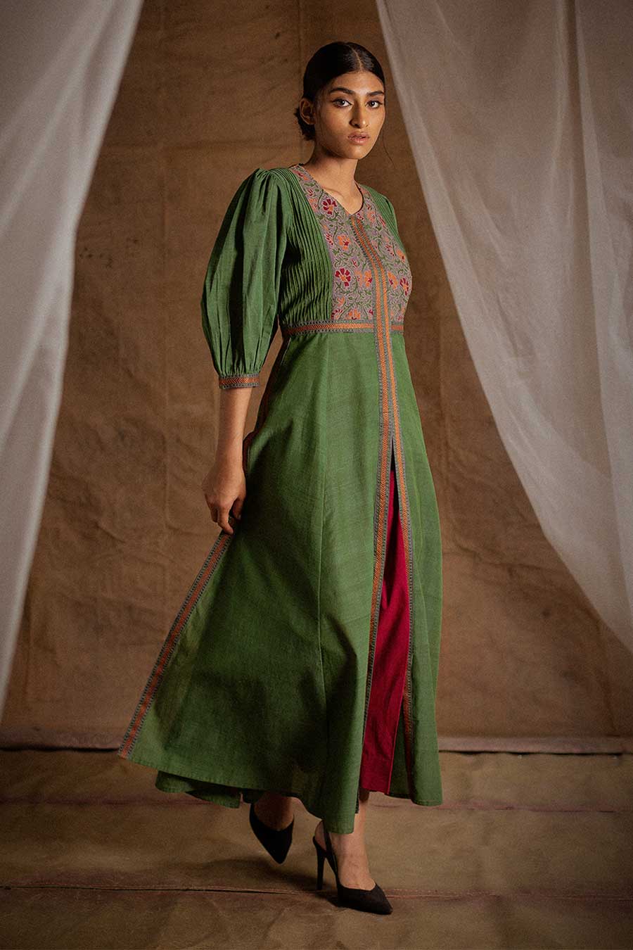 Green & Red Embroidered Kurta & Pant Set