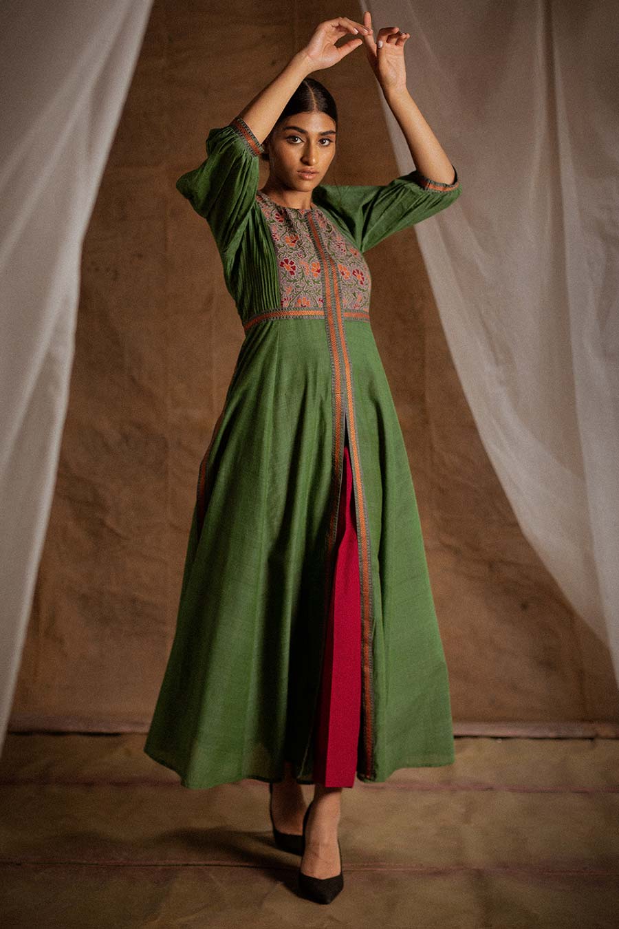 Green & Red Embroidered Kurta & Pant Set