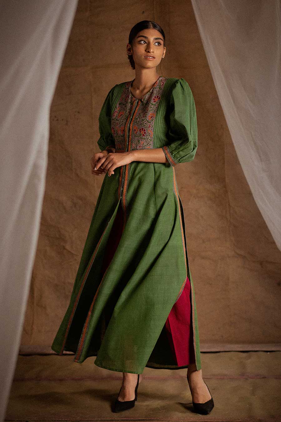 Green & Red Embroidered Kurta & Pant Set