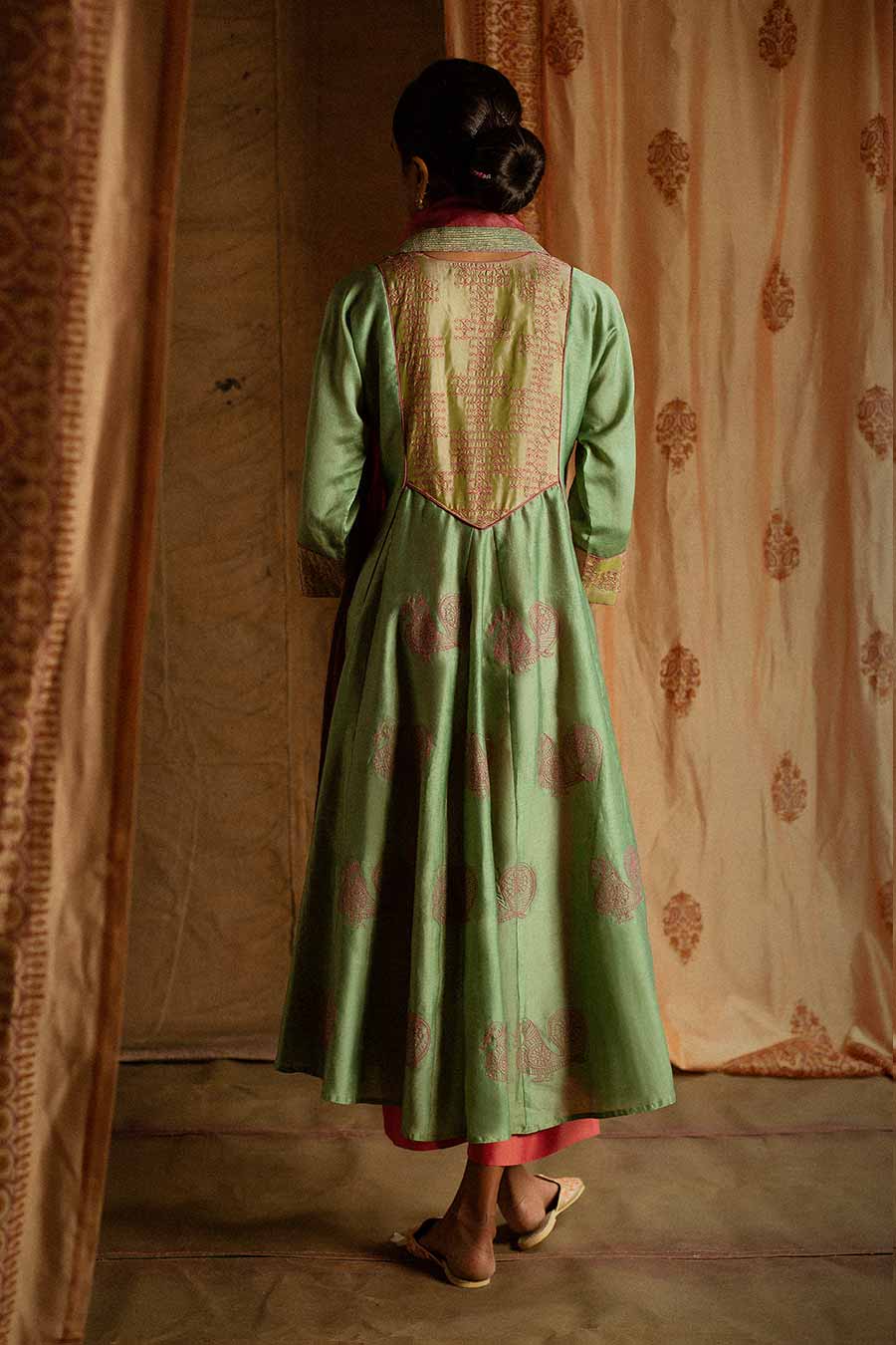 Green Chandei Embroidered Kurta Set