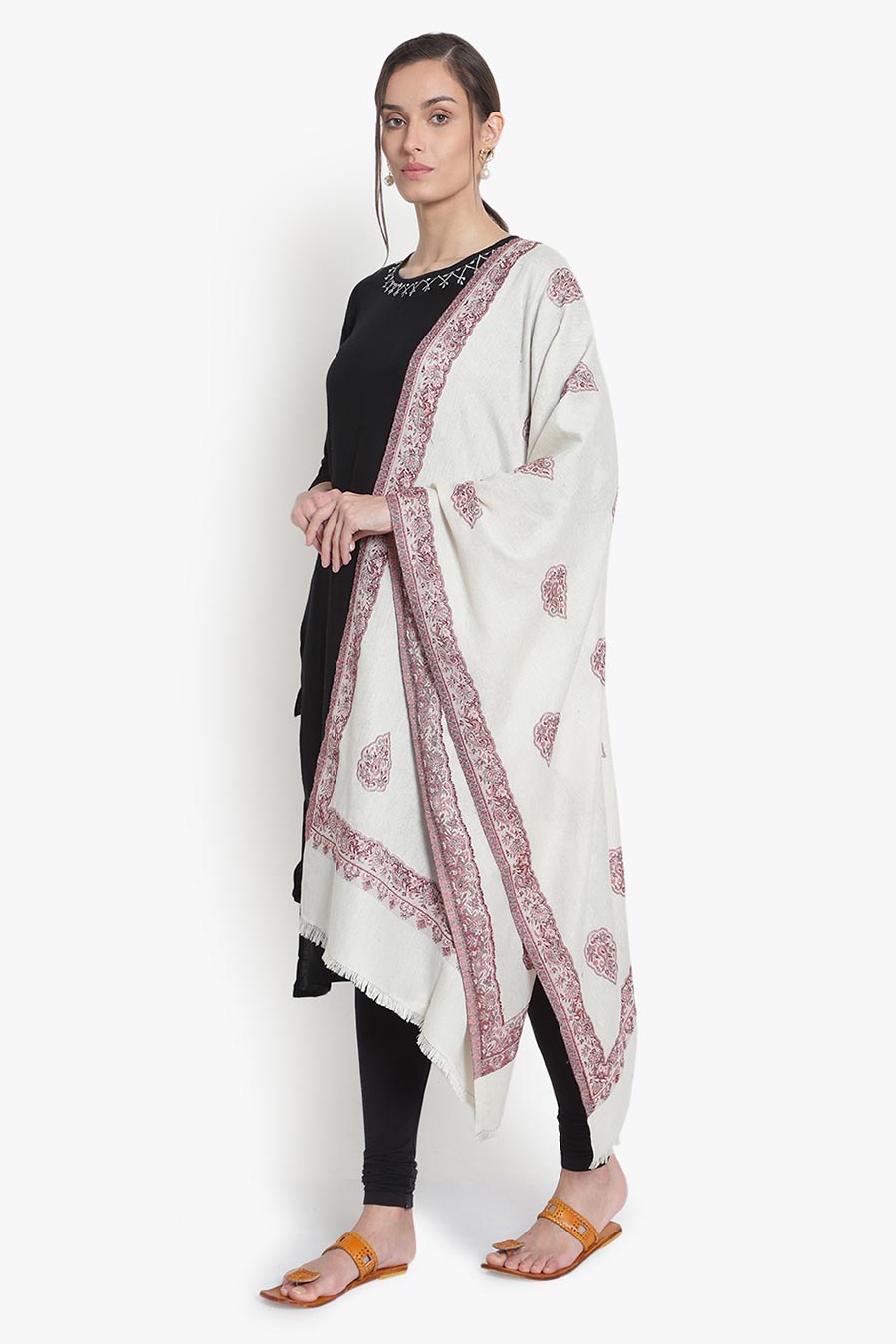 Cream Paisley Jacquard Stole