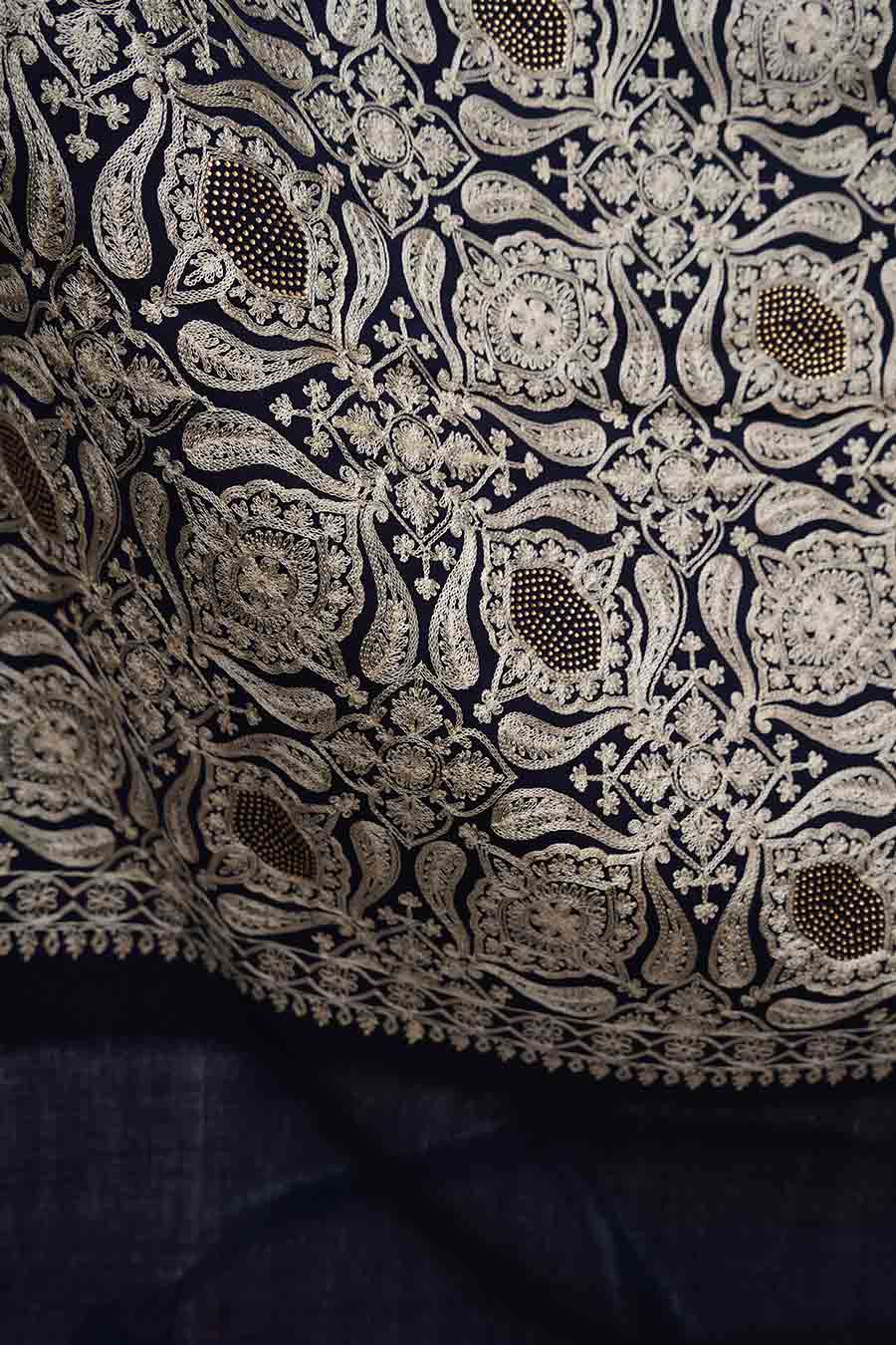 Hand Embroidered Kashmiri Pashmina Shawl