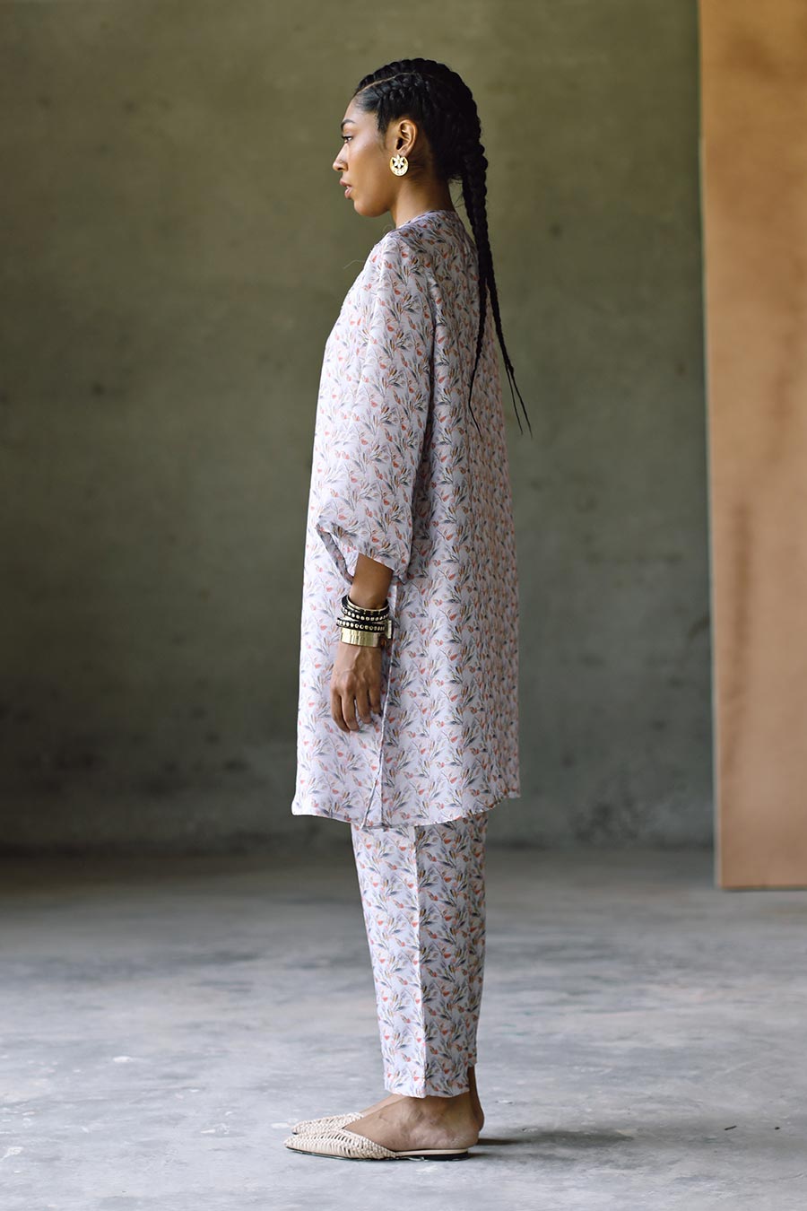Grey Floral Oxford Embroidered Kurta