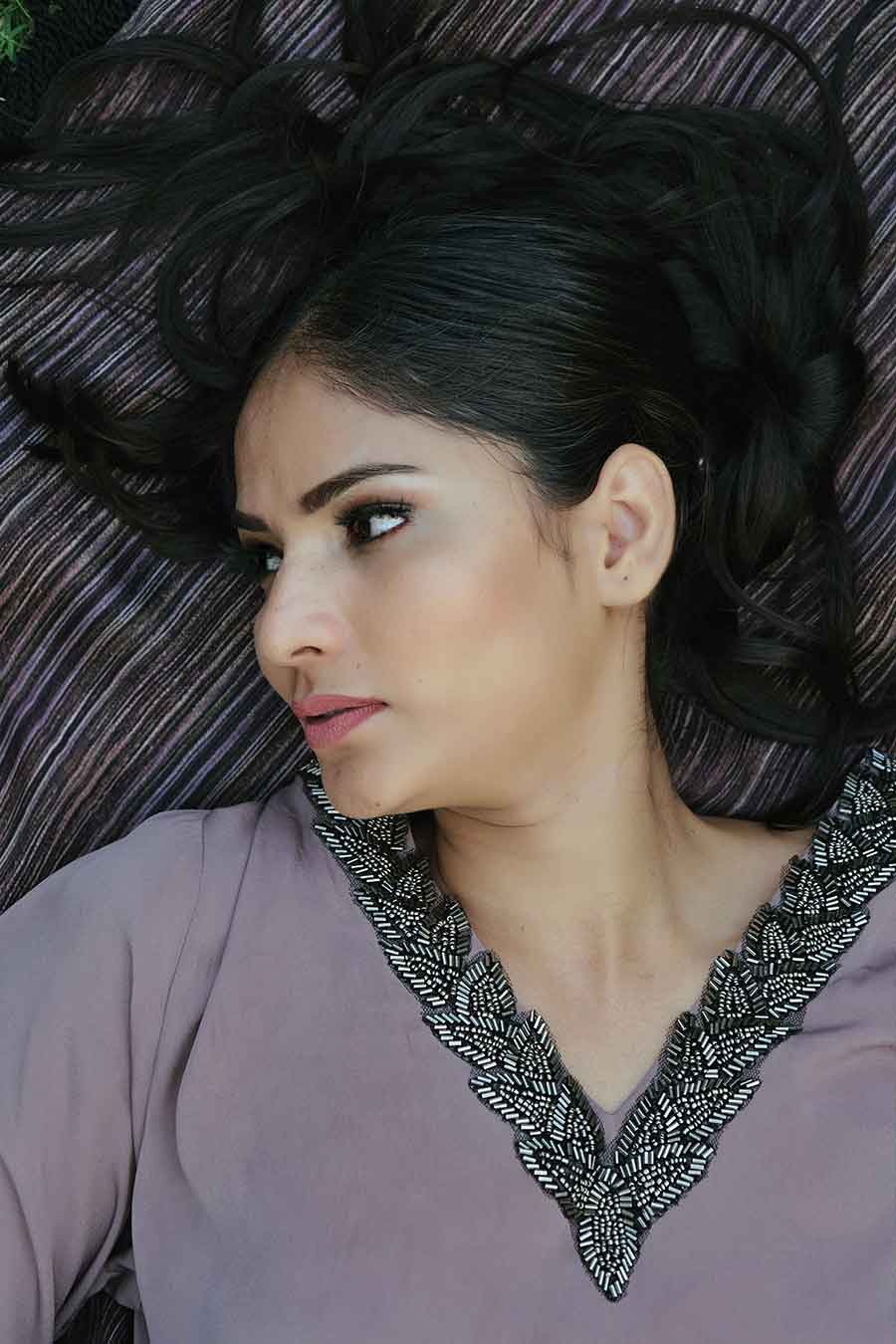 Lilac Neck Embellished Kurta Set