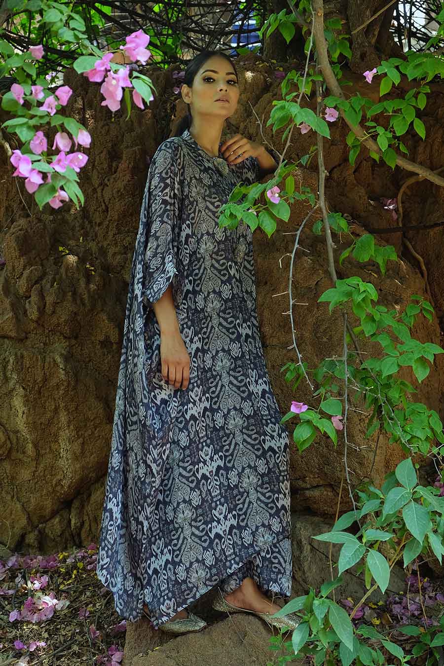 Grey Ikat Print Loose Fit Kaftan