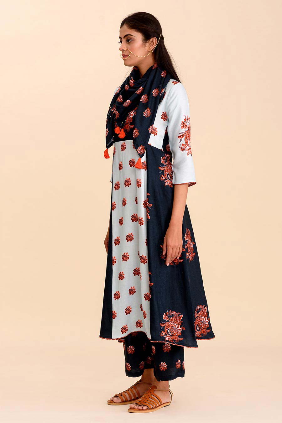 HRITI - Blue Printed Kurta Set with Scarf