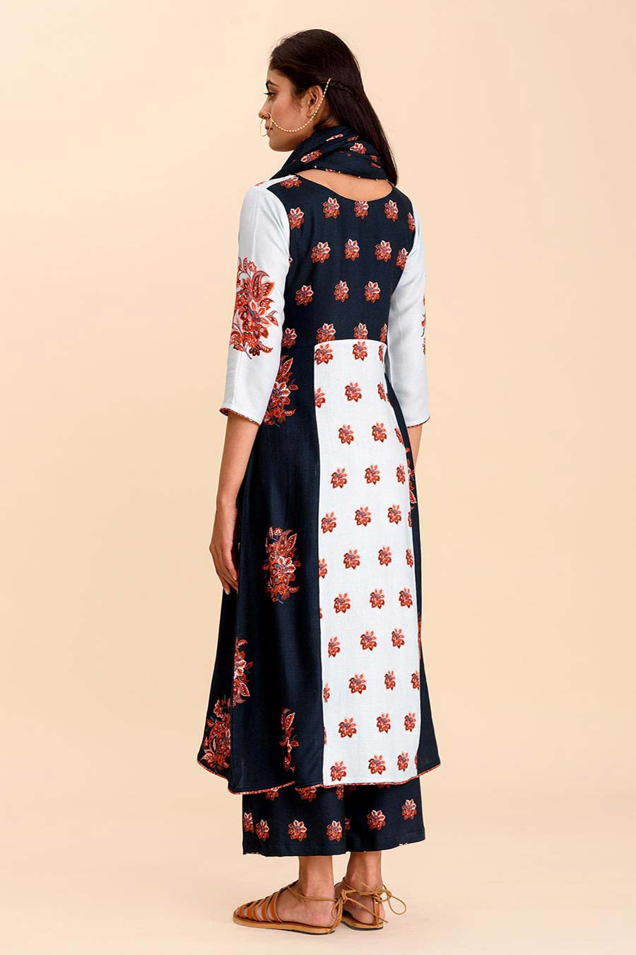 HRITI - Blue Printed Kurta Set with Scarf