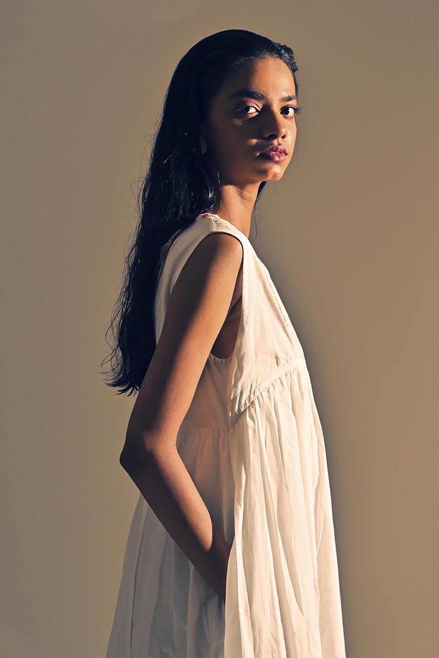 Basra Gathered Midi Dress