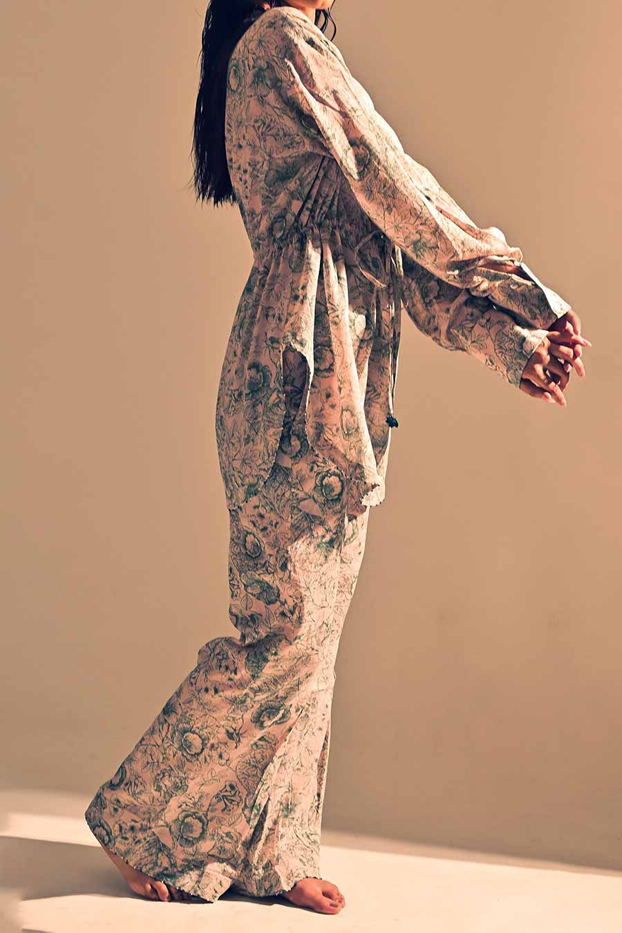 Beryl Knotted Waist Shirt