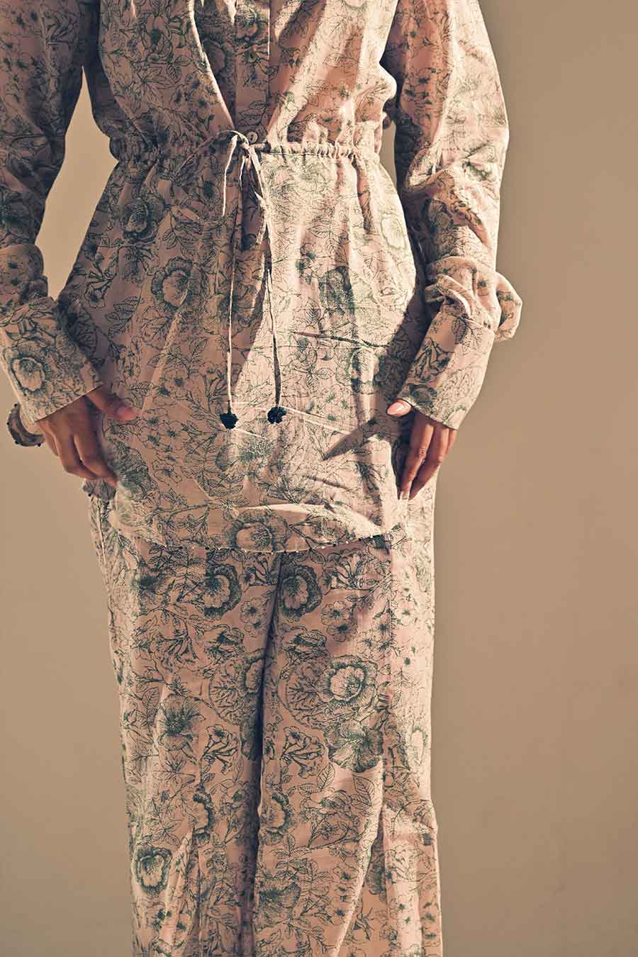 Beryl Knotted Waist Shirt