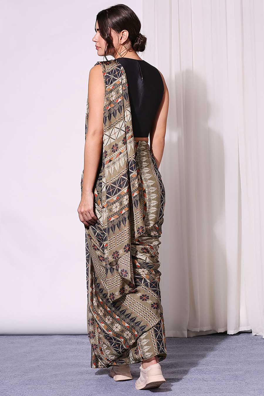 Printed Pre-Stitched Saree & Blouse Set