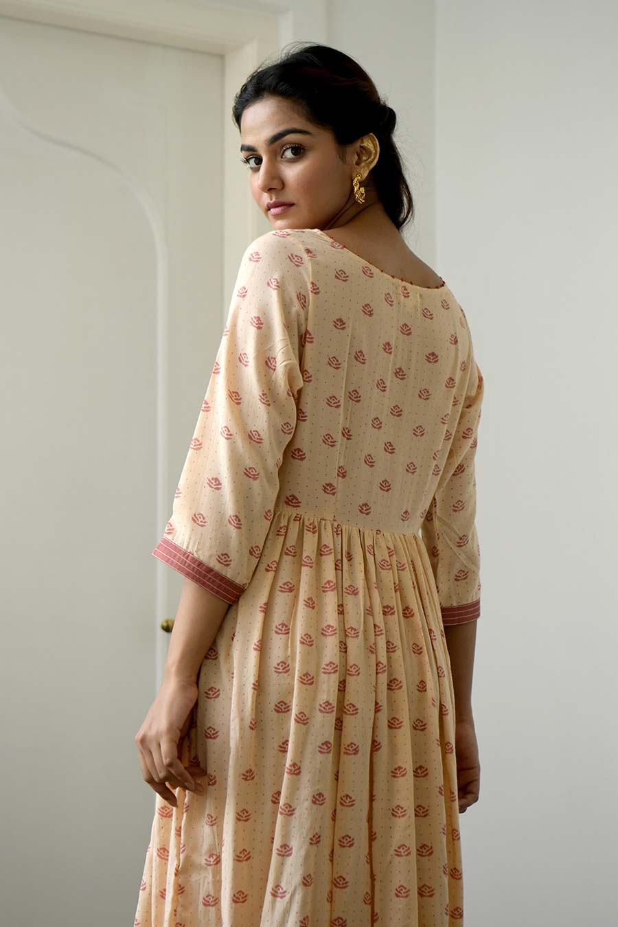 Peach & Salmon Gathered Midi Dress