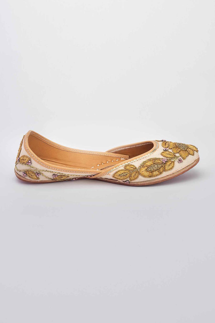 Gold Resham Embroidered Floral Jutti
